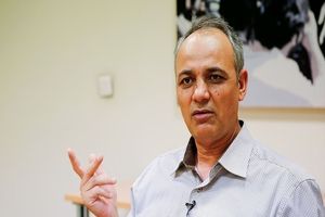 زیدآبادی: منظور کیهان از این بزرگ‌نمایی قدرت اسراییل چیست؟